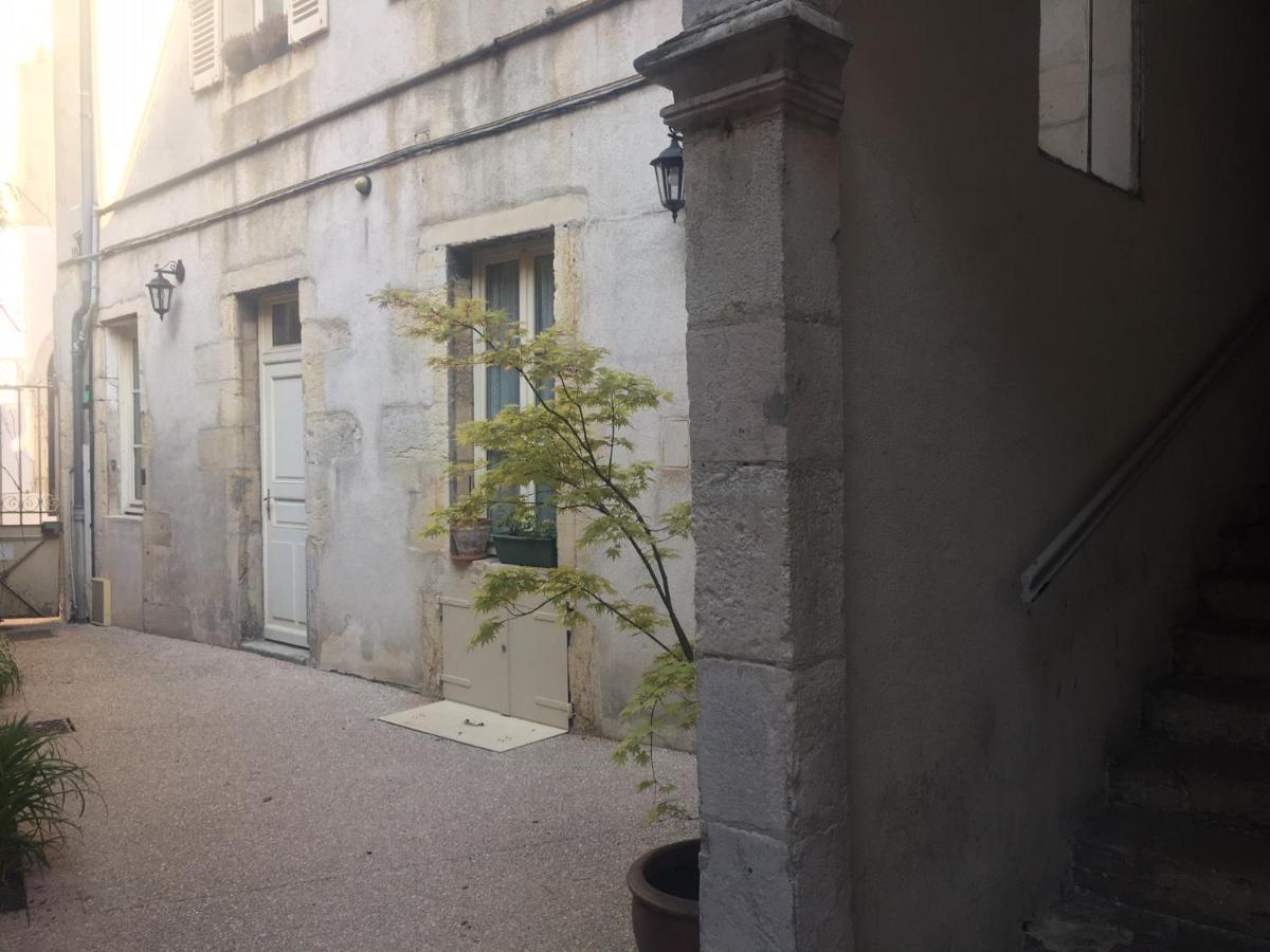 Le Palais Lägenhet Dijon Exteriör bild